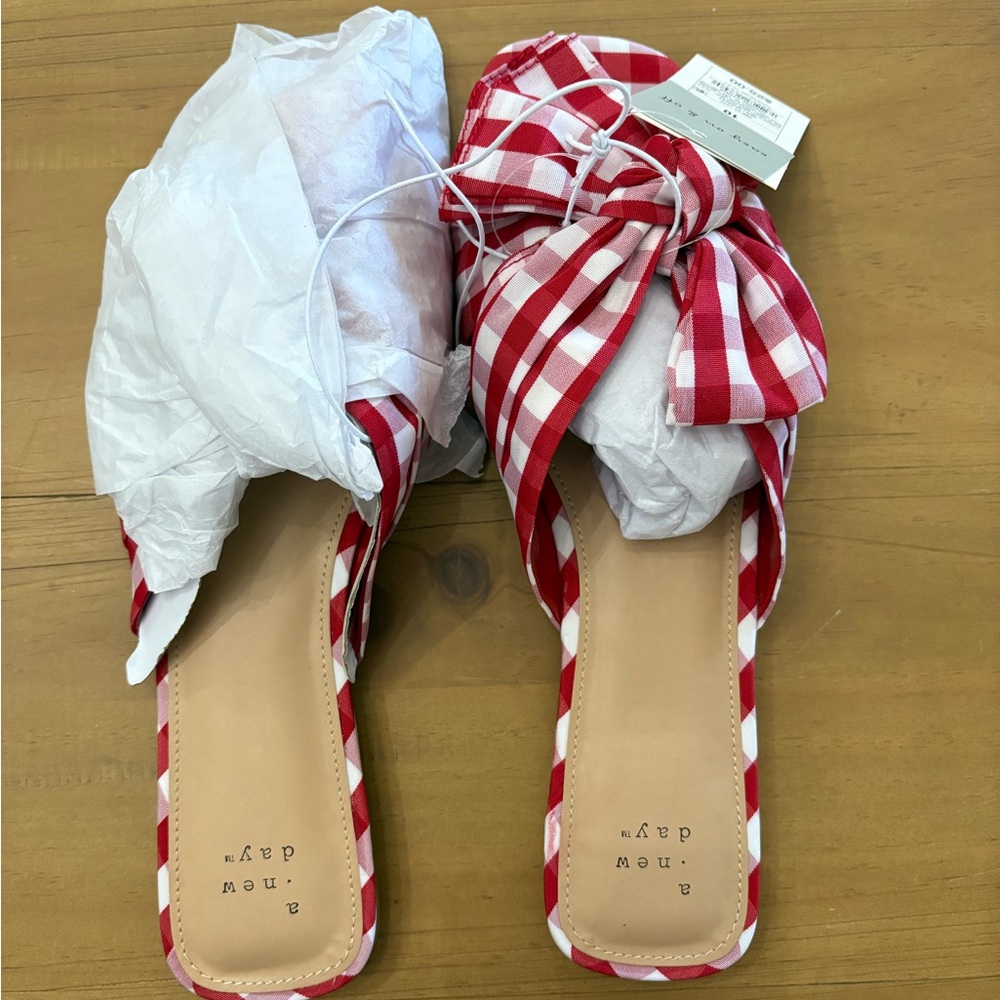 NWT Red Checkered Women's Sandals